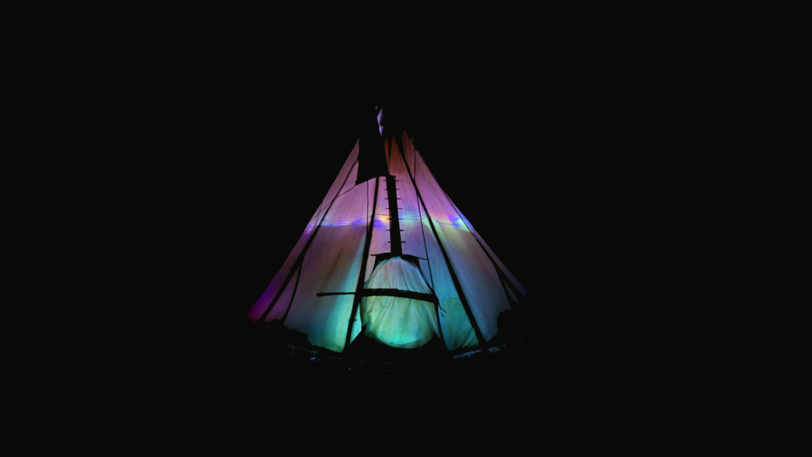 Le tipi, lieu des voyages chamaniques